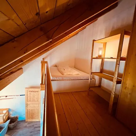 Wonderful Rooftop Gallery With A Balcony Appartement Lohberg